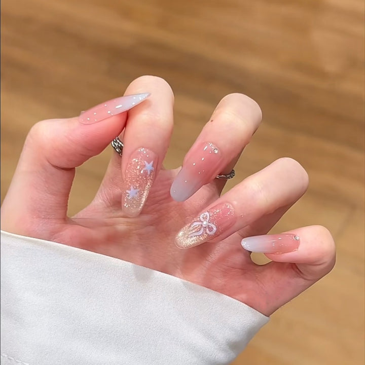Artistic Press-On Nail Set with Floral and Glossy Accents Kalsten