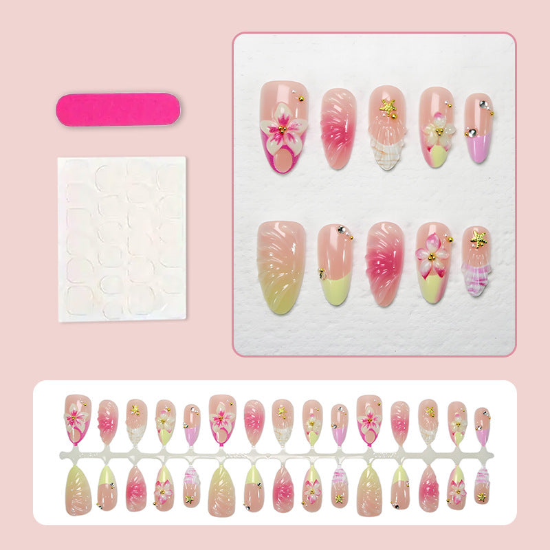 Nail art set with floral accents and glamorous details Kalsten