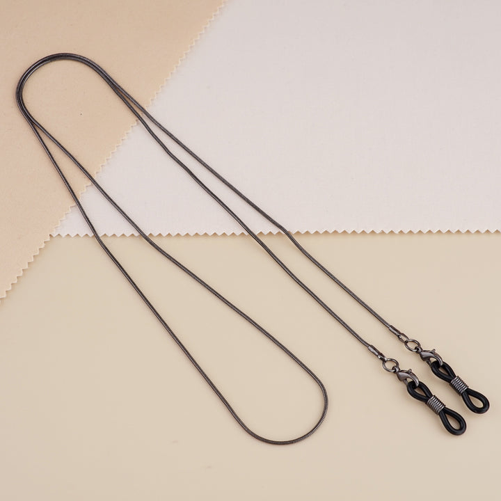 Sleek Metal Eyewear Chain Kalsten