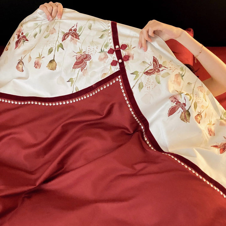Premium-Duvet cover set with floral embroidery application, contrasting inserts and lace edge