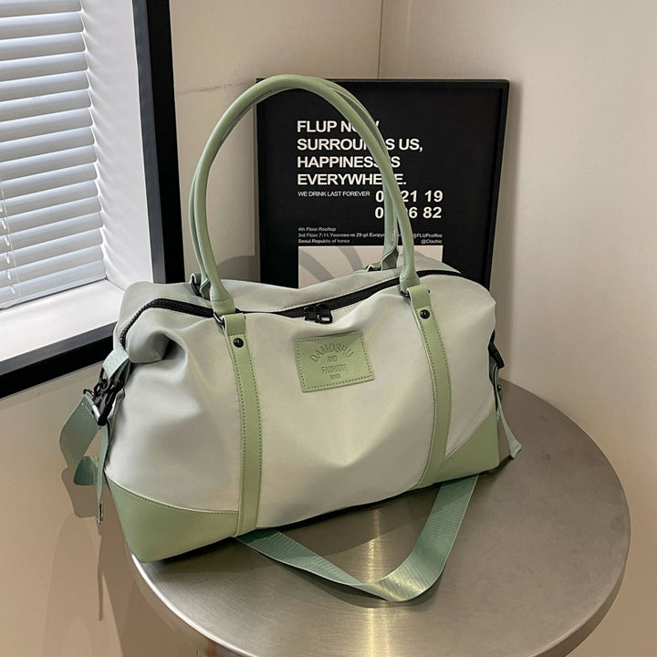 Sporty travel bag with comfortable compartments Kalsten