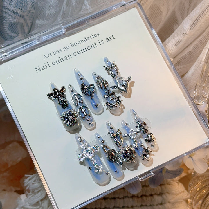Glamorous Decorative Nail Tips