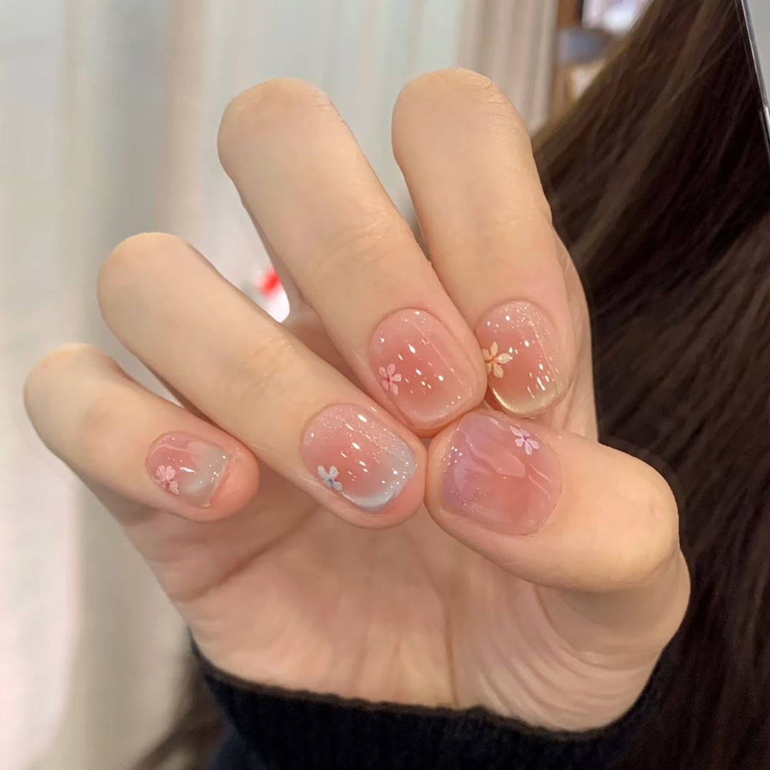 Floral-Themed Nail Art Set Kalsten