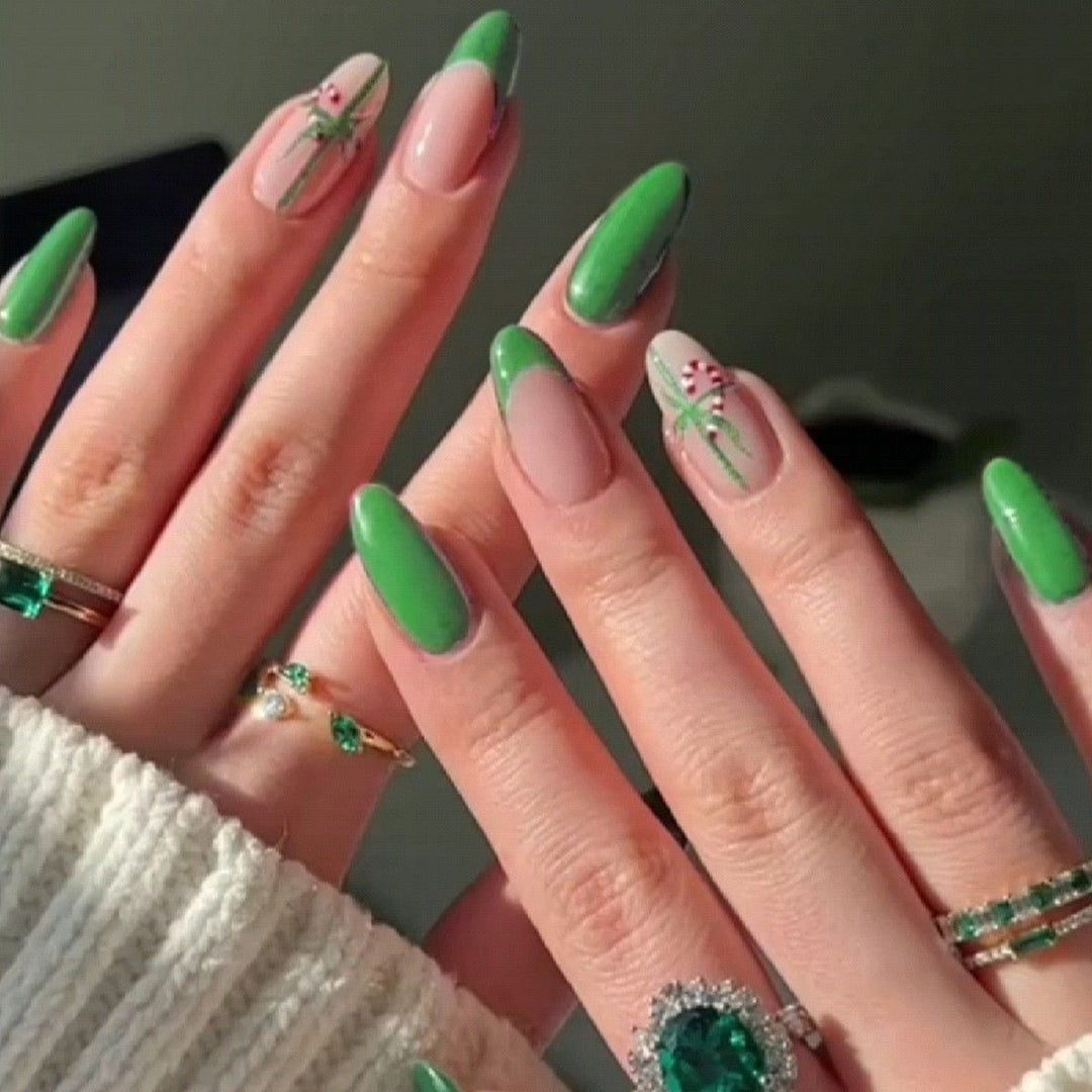 Elegant Floral-Themed Nail Design Kalsten