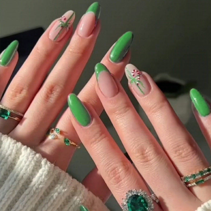 Elegant Floral-Themed Nail Design Kalsten