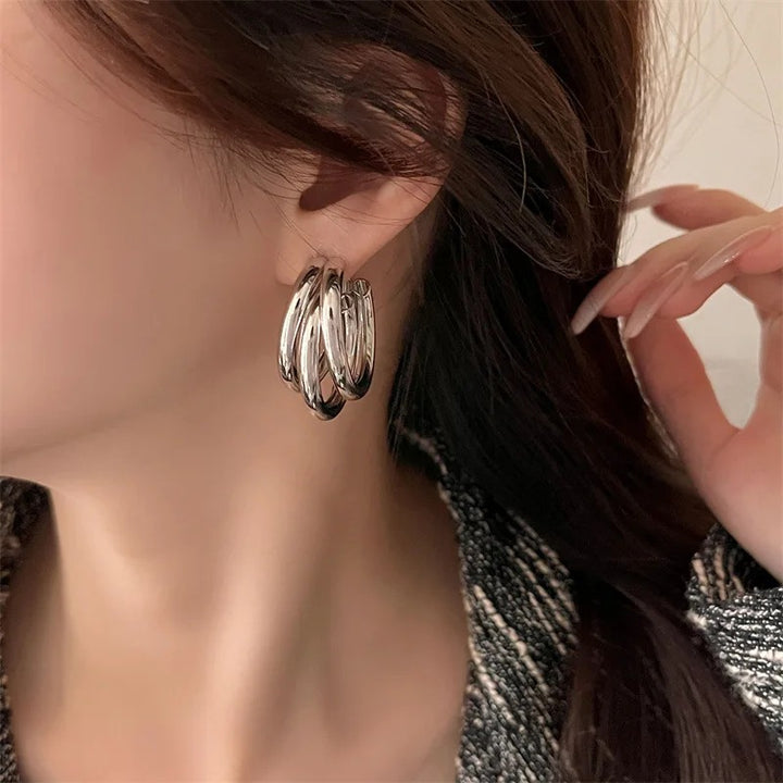 Fashionable Hoop Earrings Made of High-Quality, Polished Metal Kalsten