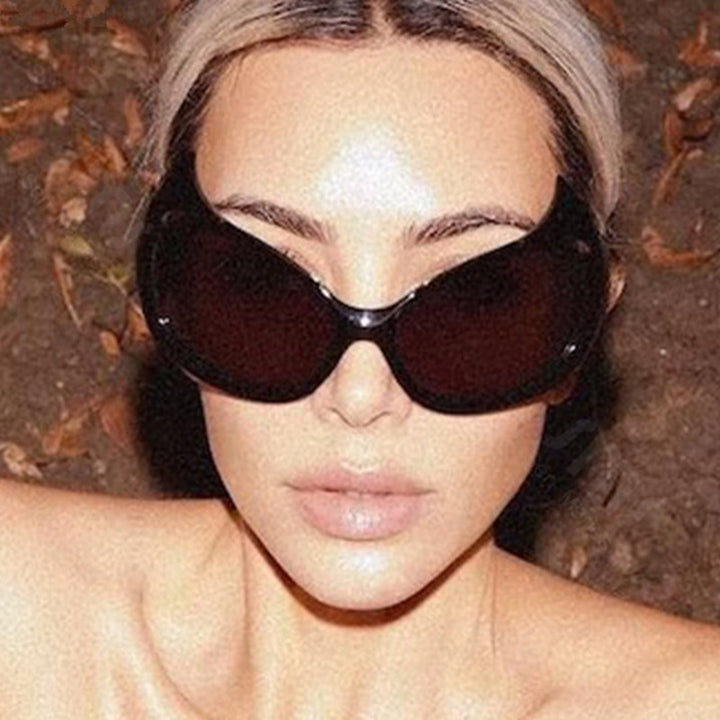Women futuristic sunglasses with stylish design and protective UV filter Kalsten