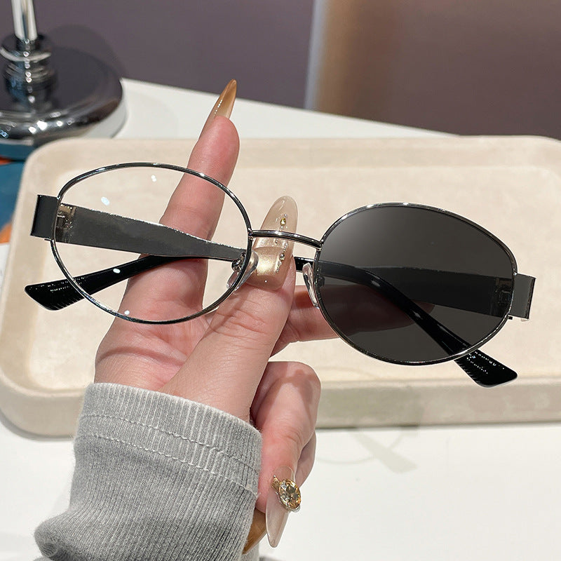 Women Vintage Sunglasses in Oval Design Kalsten