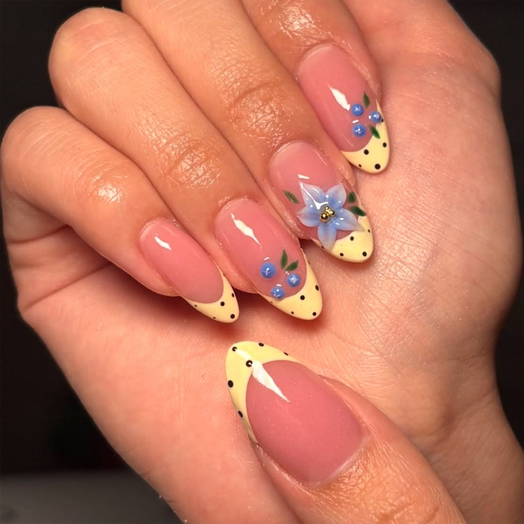 Trendy Nail Art Kalsten