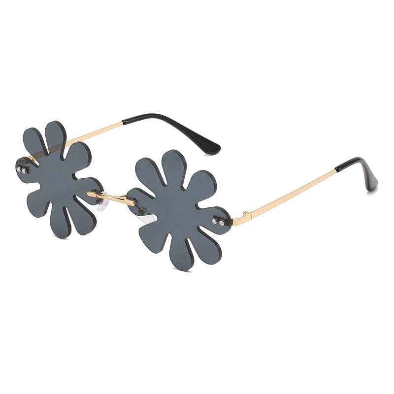 Women Playful Flower Sunglasses with Stylish Metal Frame Kalsten