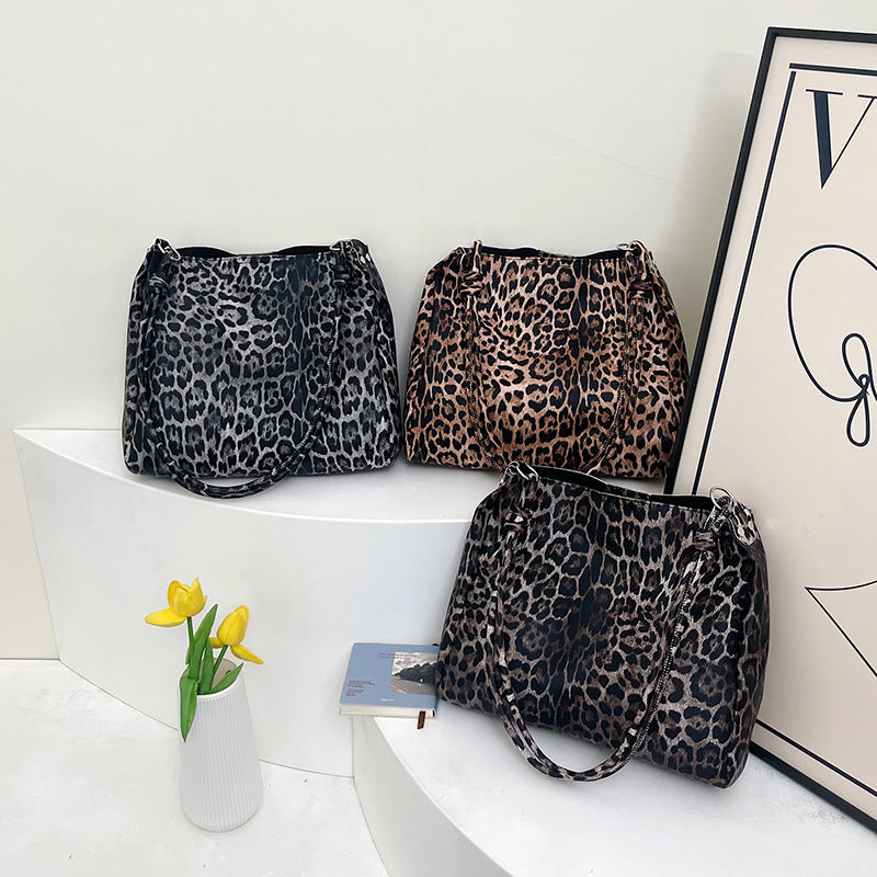 WoPremium Animal Print Shoulder Bag Kalsten