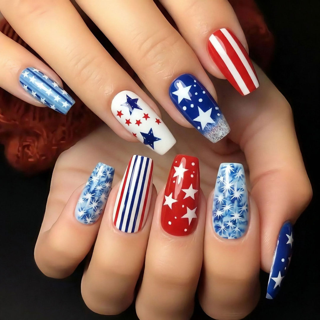 Artificial nails with patriotic star and stripe design Kalsten