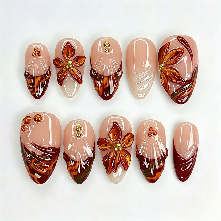 Artistic Nail Tips with Floral Details Kalsten