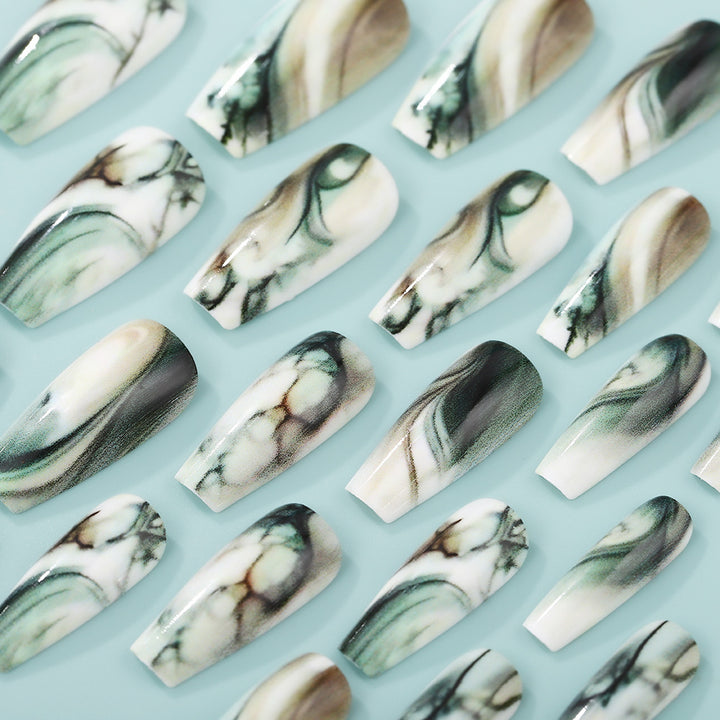 Artificial Nail Art Nails in elegant marble design Kalsten