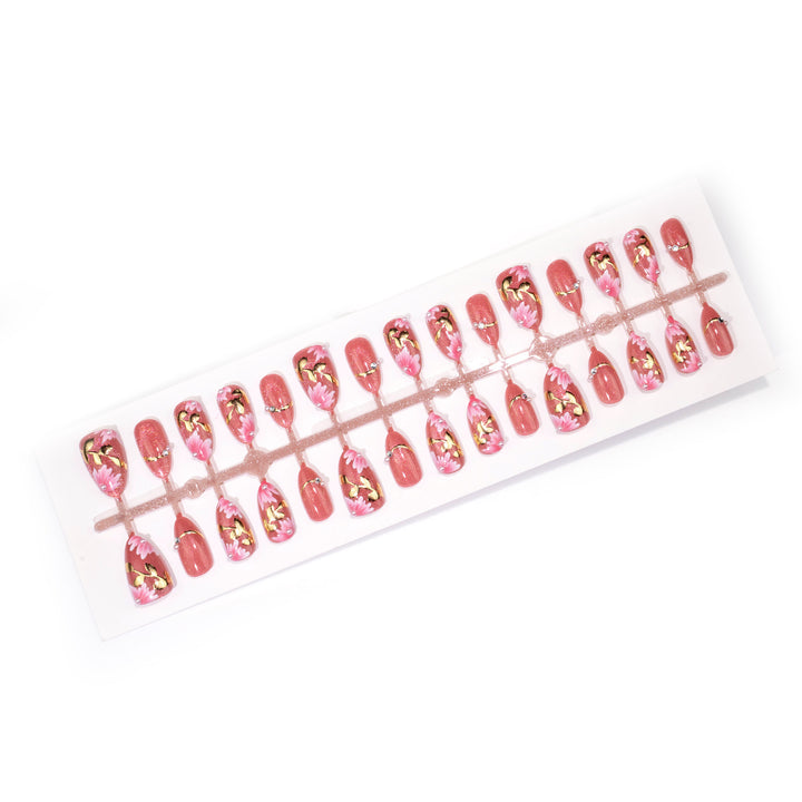 Embellished Floral Press-On Nail Art Set Kalsten