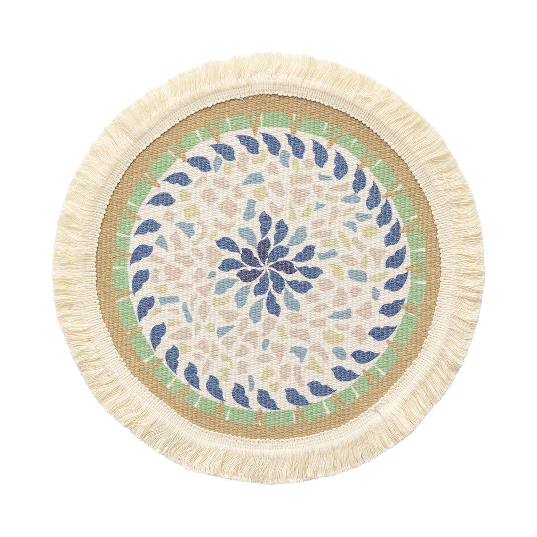 Beef woven rug made of cotton mix with fringes and leaf medallion