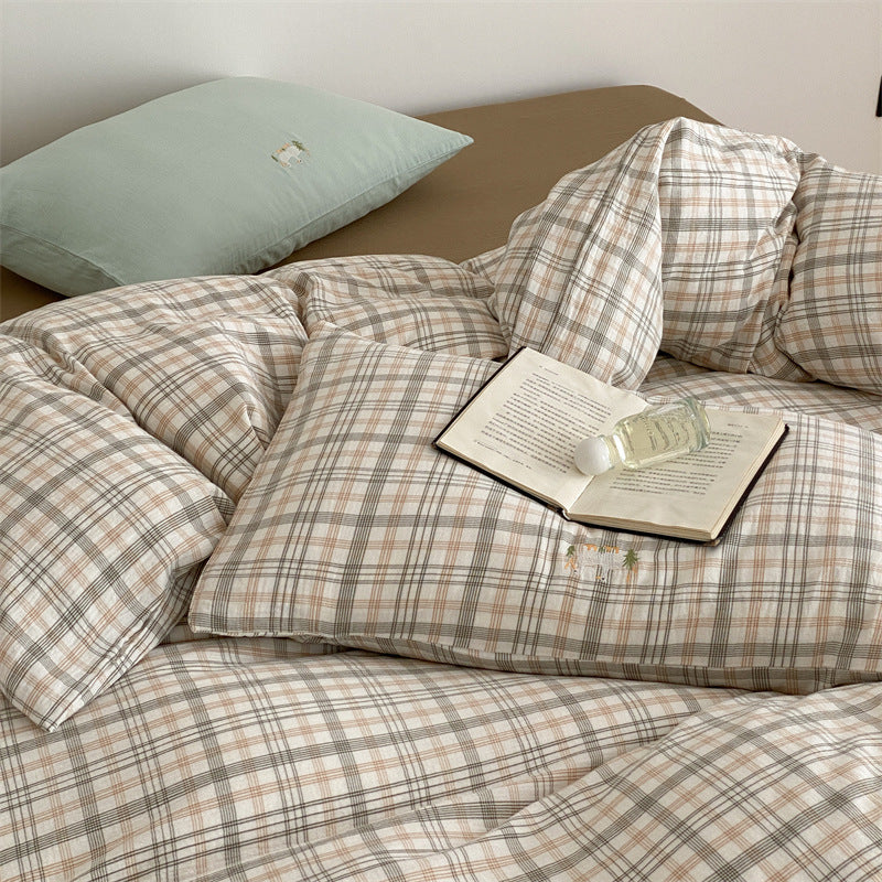 Pastel-striped bedding set made of cotton-linen with rainbow embroidery