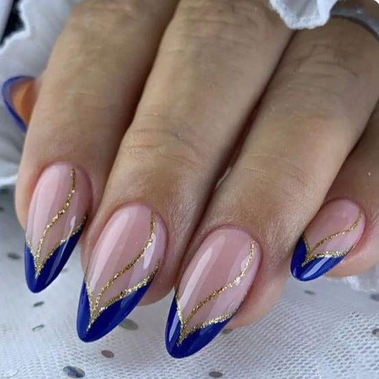 Artistic Nail Design with Elegant Golden Accents Kalsten