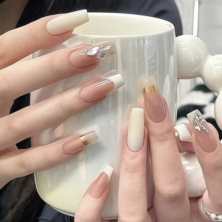 Glamorous Rhinestone-Embellished Press-On Nail Set Kalsten