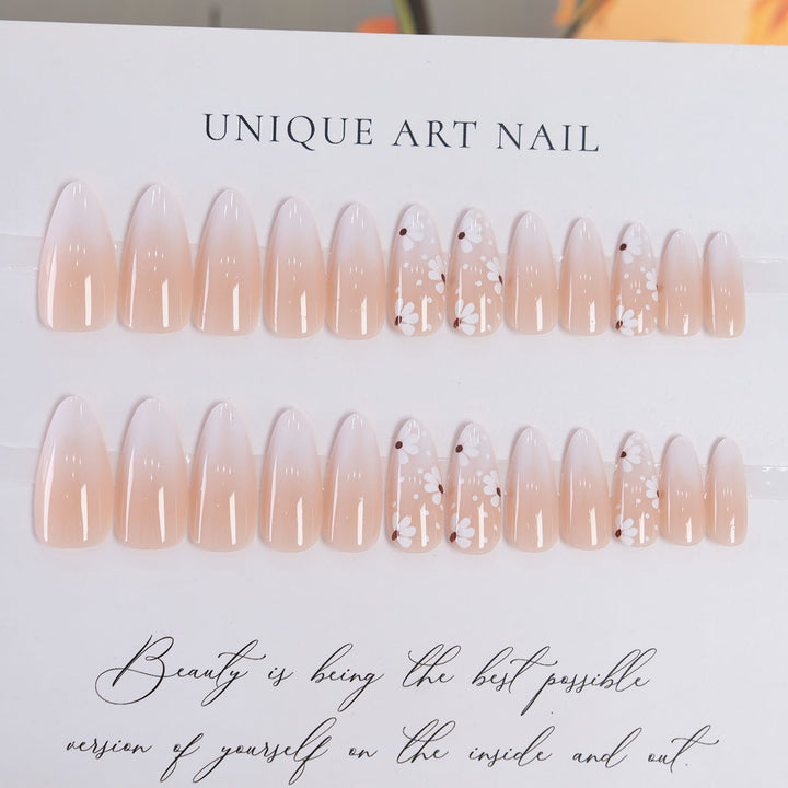 Elegant Press-On Nail Set with Floral Design