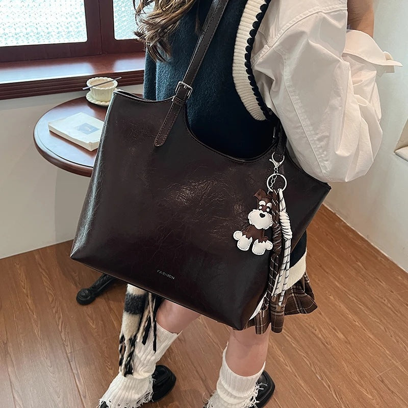 Luxurious Textured Leather Tote Kalsten