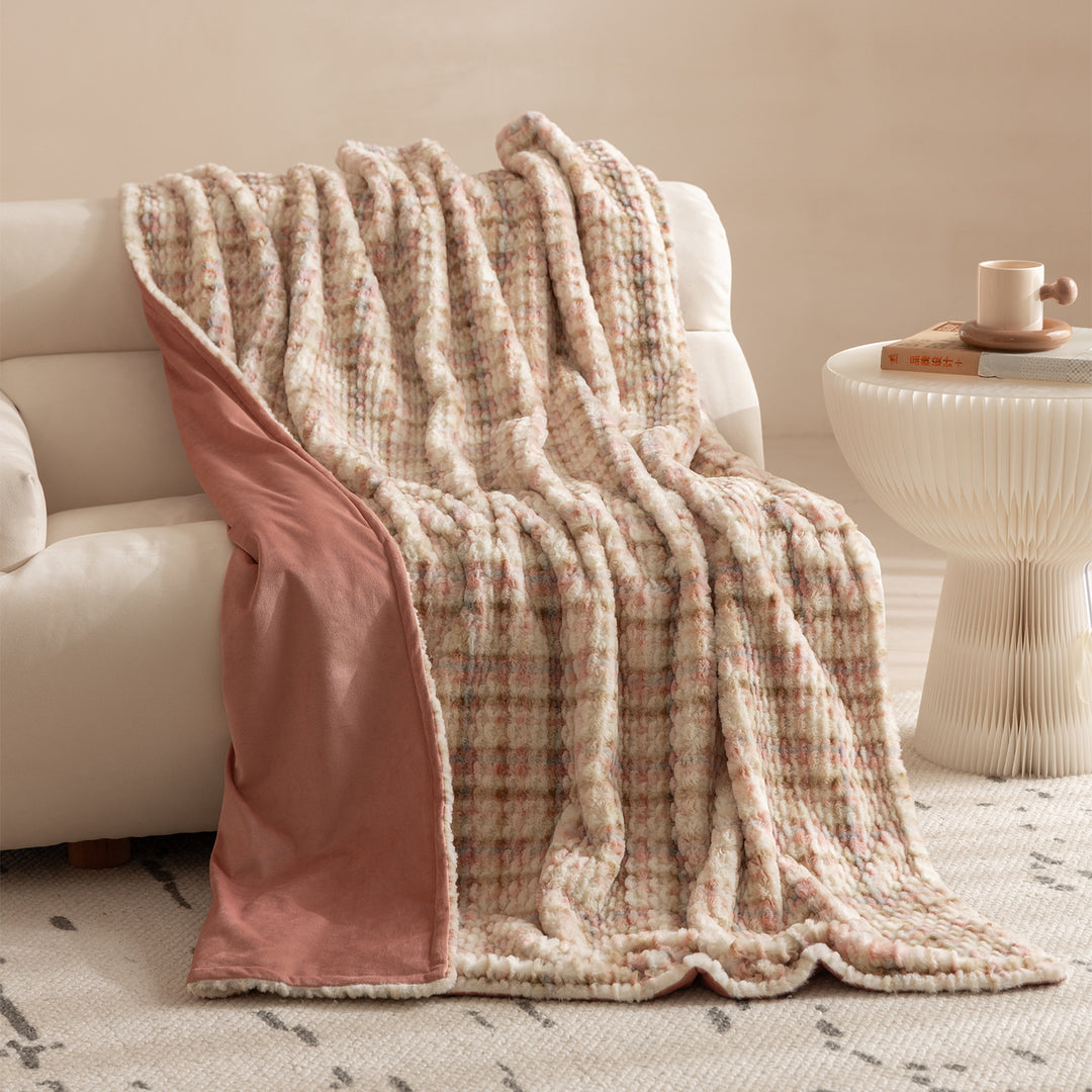 Extra soft blanket made of microfiber with thick chenille structure and warming filling