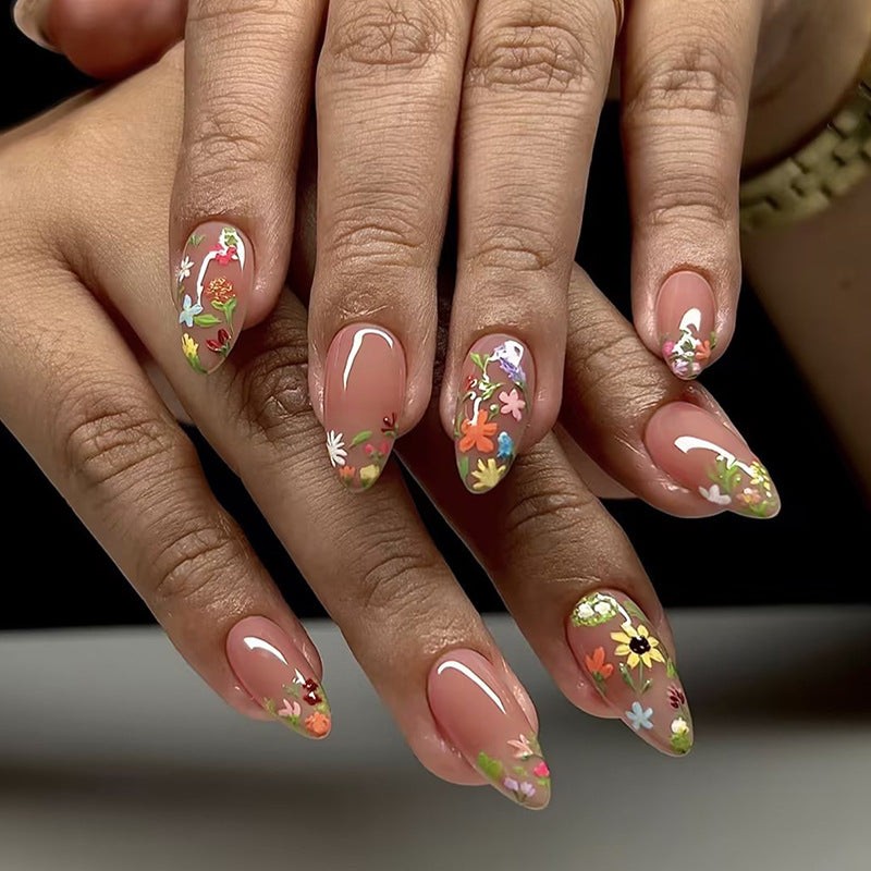 Nail art set with floral designs and elegant shine Kalsten