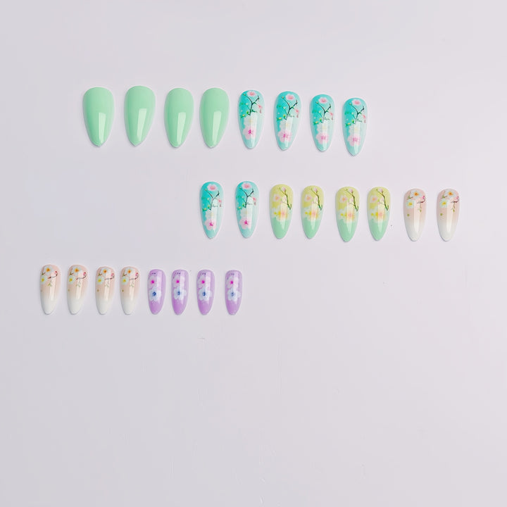 Floral Themed 3D Nail Art Kalsten