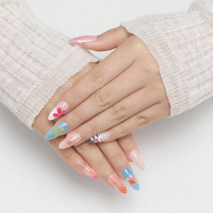 Artistic nail tips with maritime motifs Kalsten