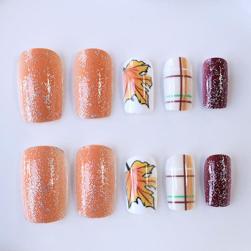 Autumn-Themed Decorative Nail Art Kalsten