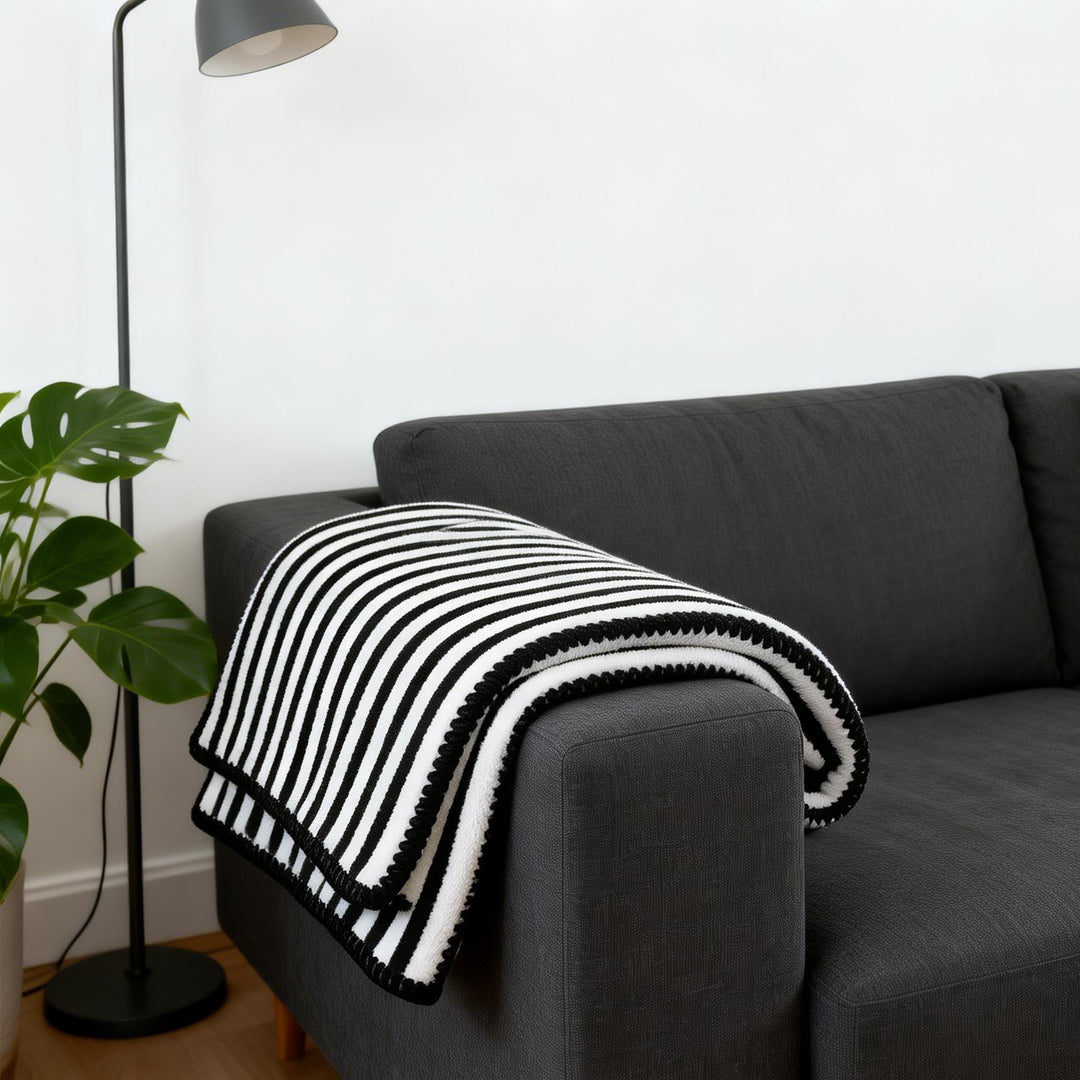 Ladies warms comfortable fleece blanket with elegant stripe structure Kalsten