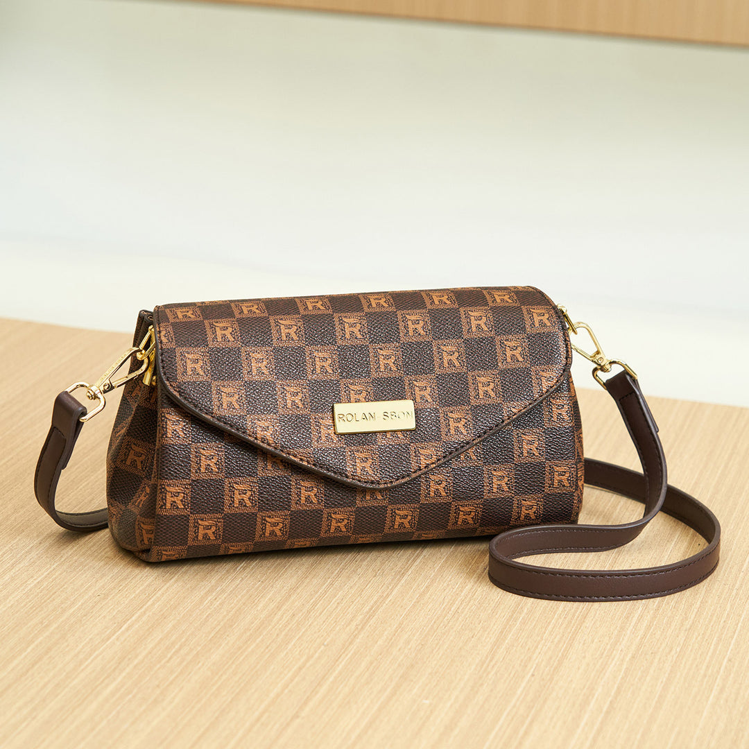 Elegant Chain-Detail Clutch Handbag