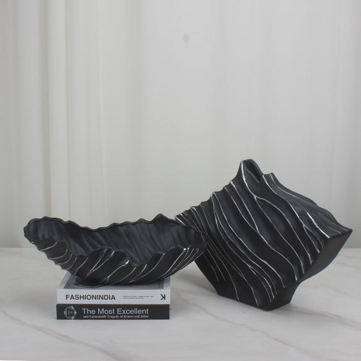 Wavy Shell-Shaped Decorative Centerpiece