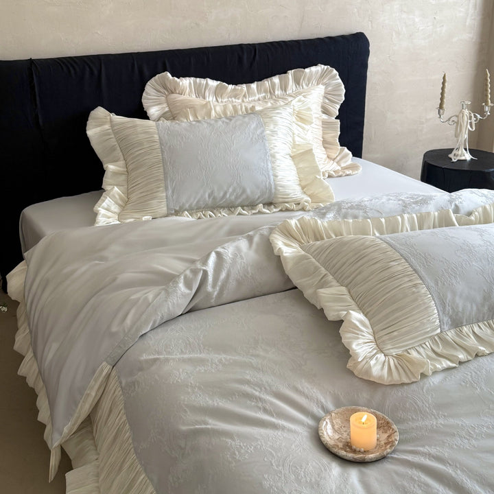 Luxurious ruffled satin bedding set with jacquard pattern and pleated edges