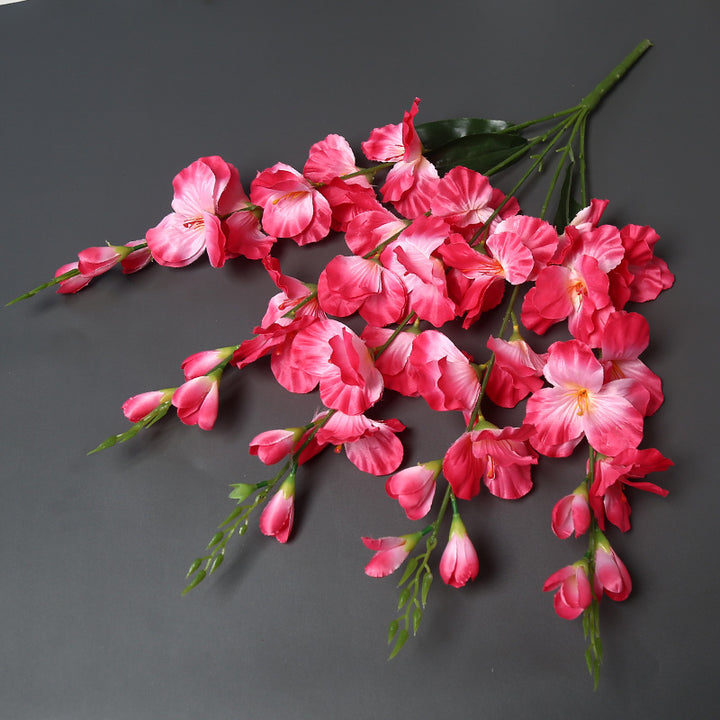 Lifelike Decorative Floral Spray