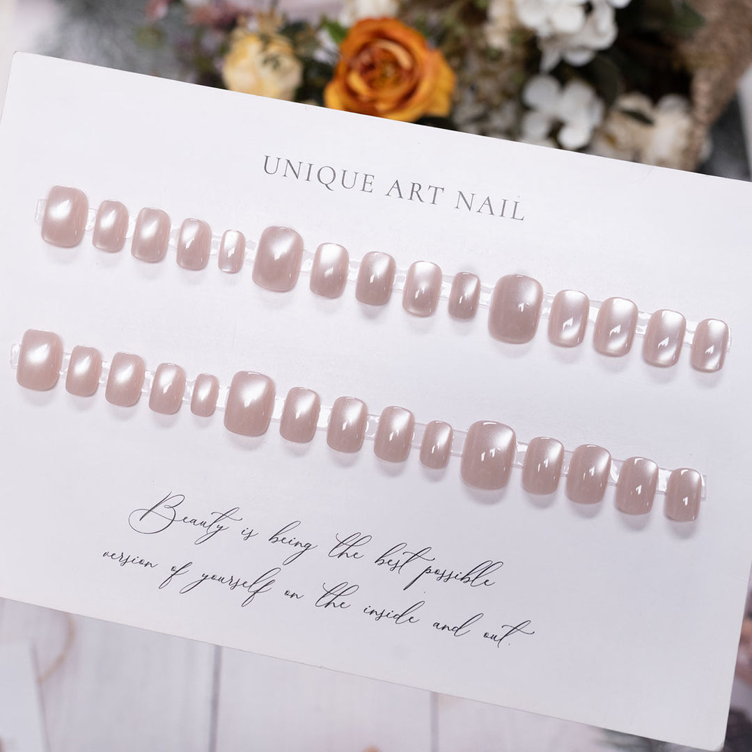 Elegant Press-On Nail Art Set