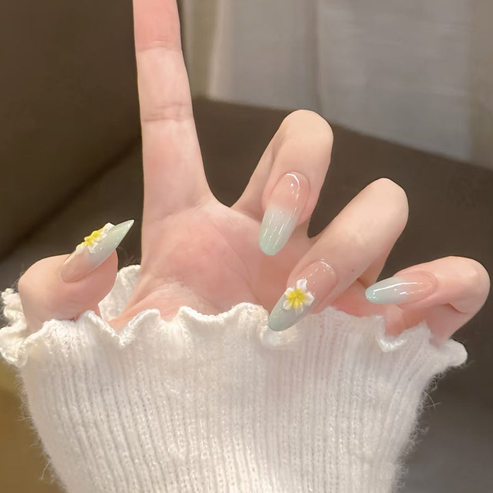 Elegant Floral-Design Press-On Nails Kalsten