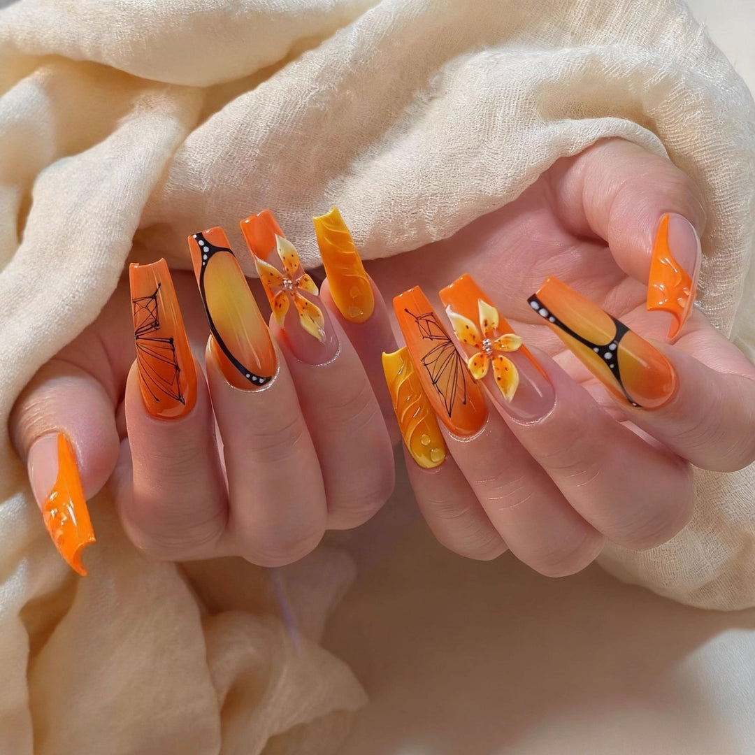 Elegant Artificial Nails with Botanical Designs Kalsten