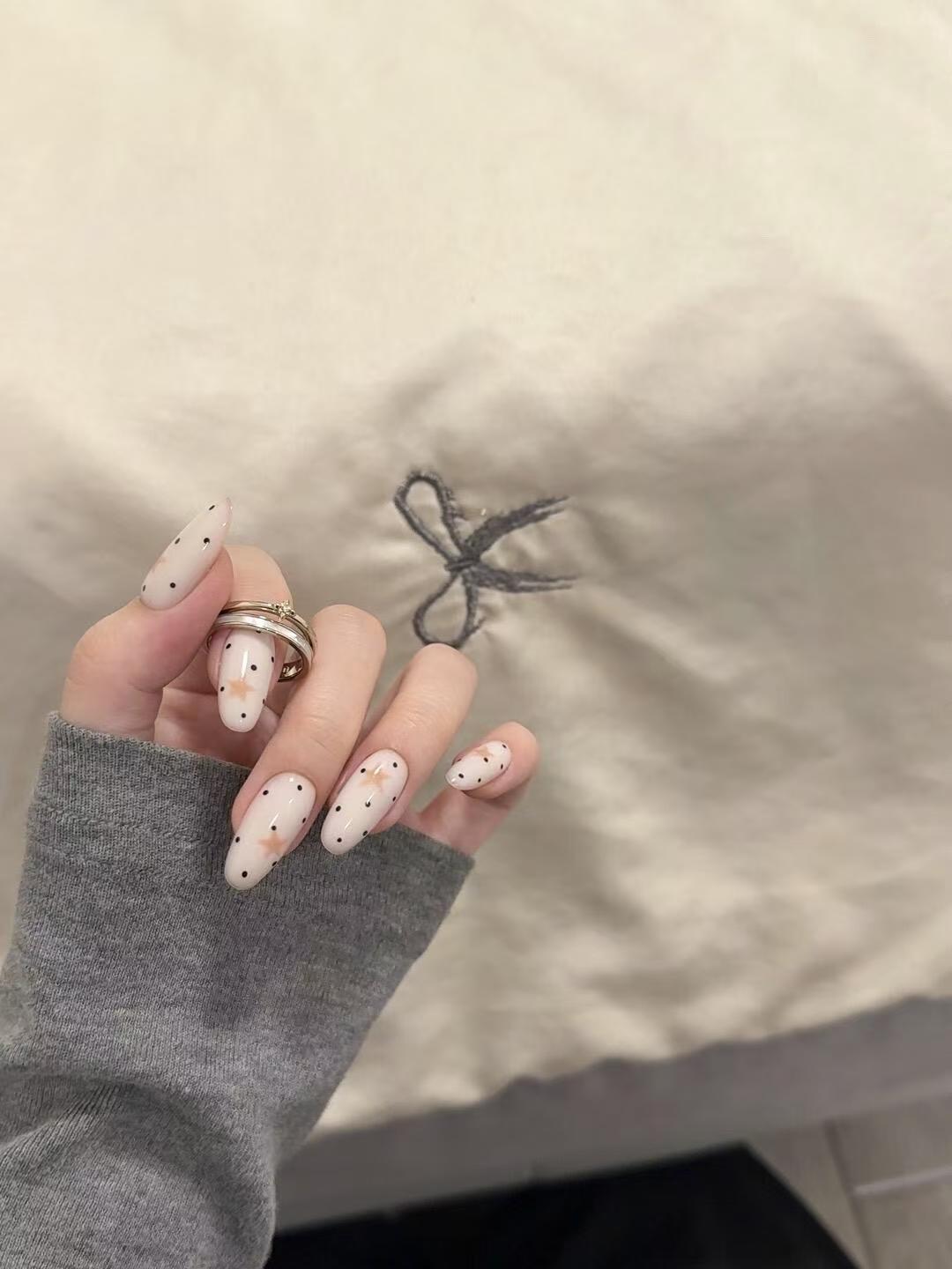 Artistic Press-On Nail Design