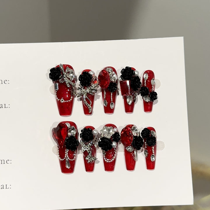Glamorous Floral-Themed Press-On Nail Set