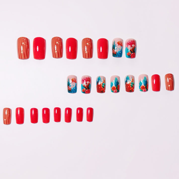 Artistic Underwater-Themed Nail Art Kalsten