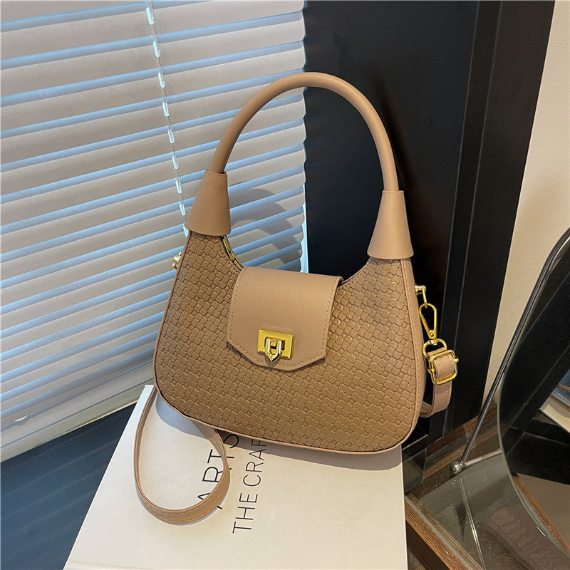 Elegant Woven Handbag