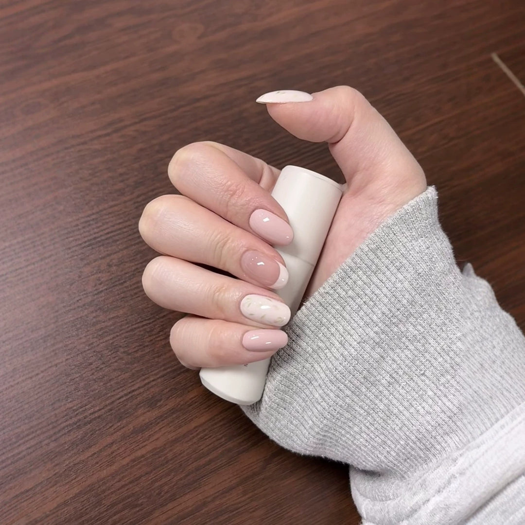 Stylish Press-On Nail Kit