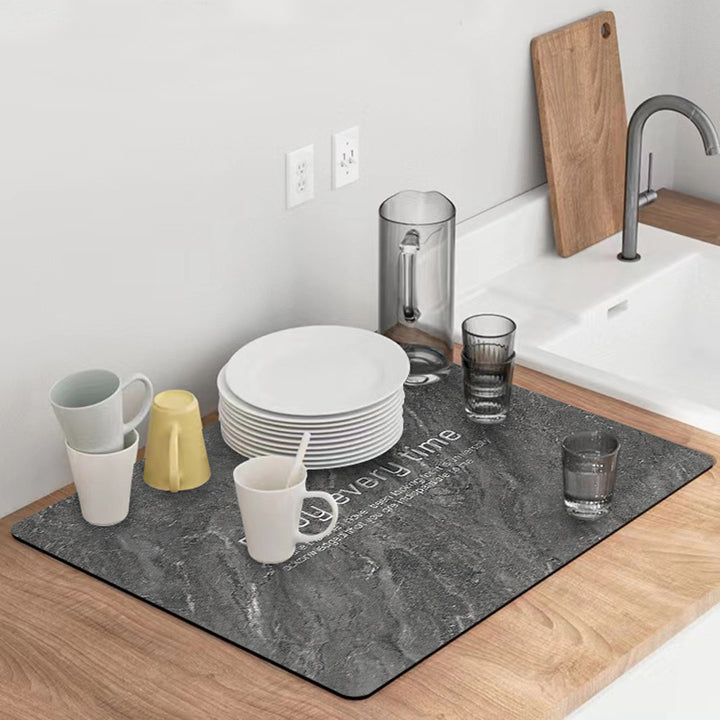 Marble-Inspired Table Mat Kalsten