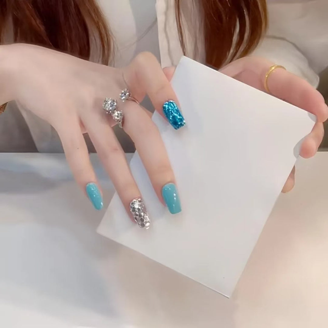 Decorative Press-On Nail Set