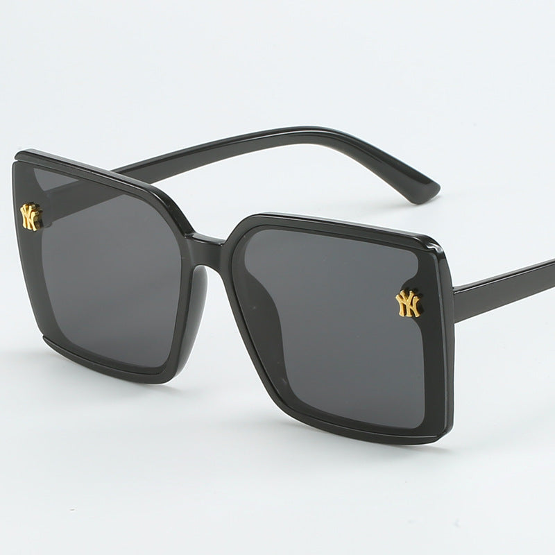 Women's Oversized Sunglasses with Elegant Lenses Kalsten