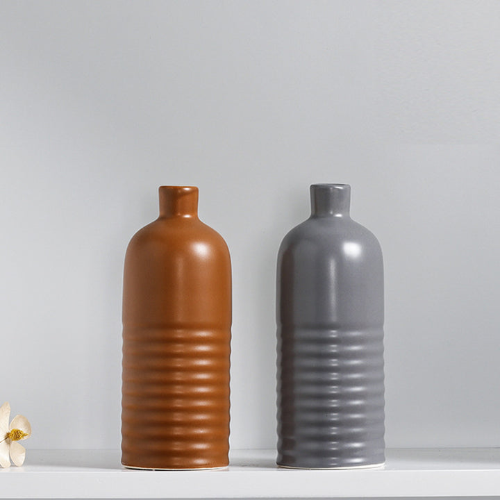 Modern Textured Ceramic Table Vase Kalsten