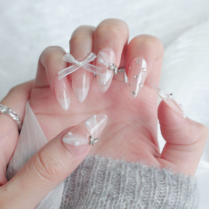 Butterfly-Embellished Press-On Nail Set
