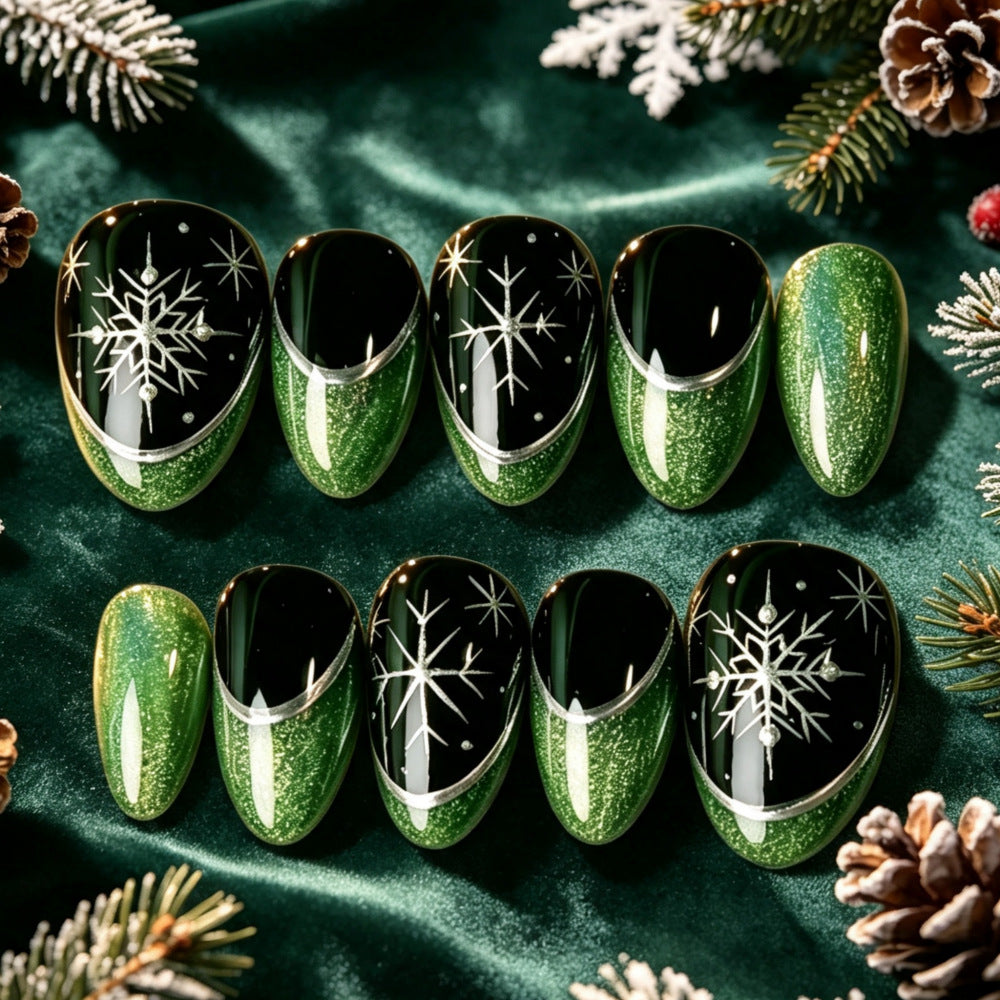 High-quality artificial nails in winter design Kalsten
