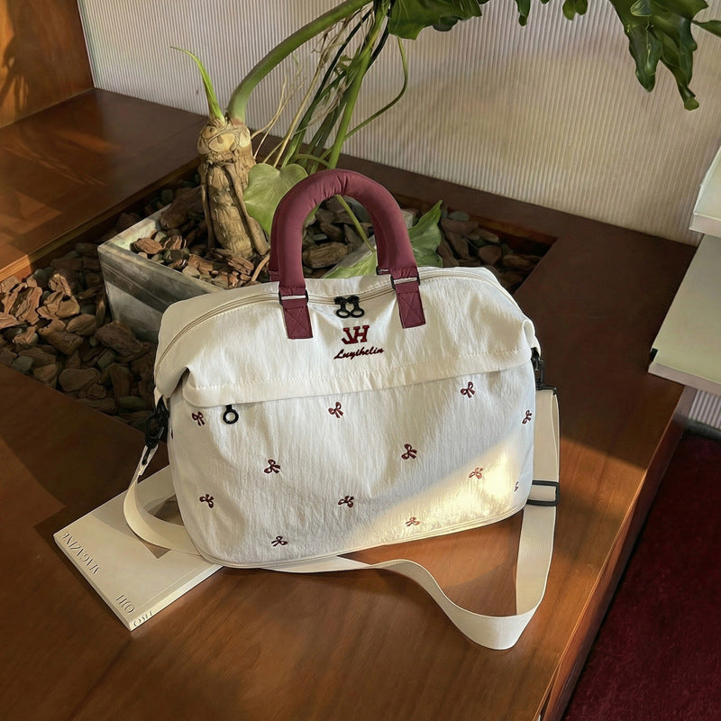 Embroidered Travel Holdall Kalsten